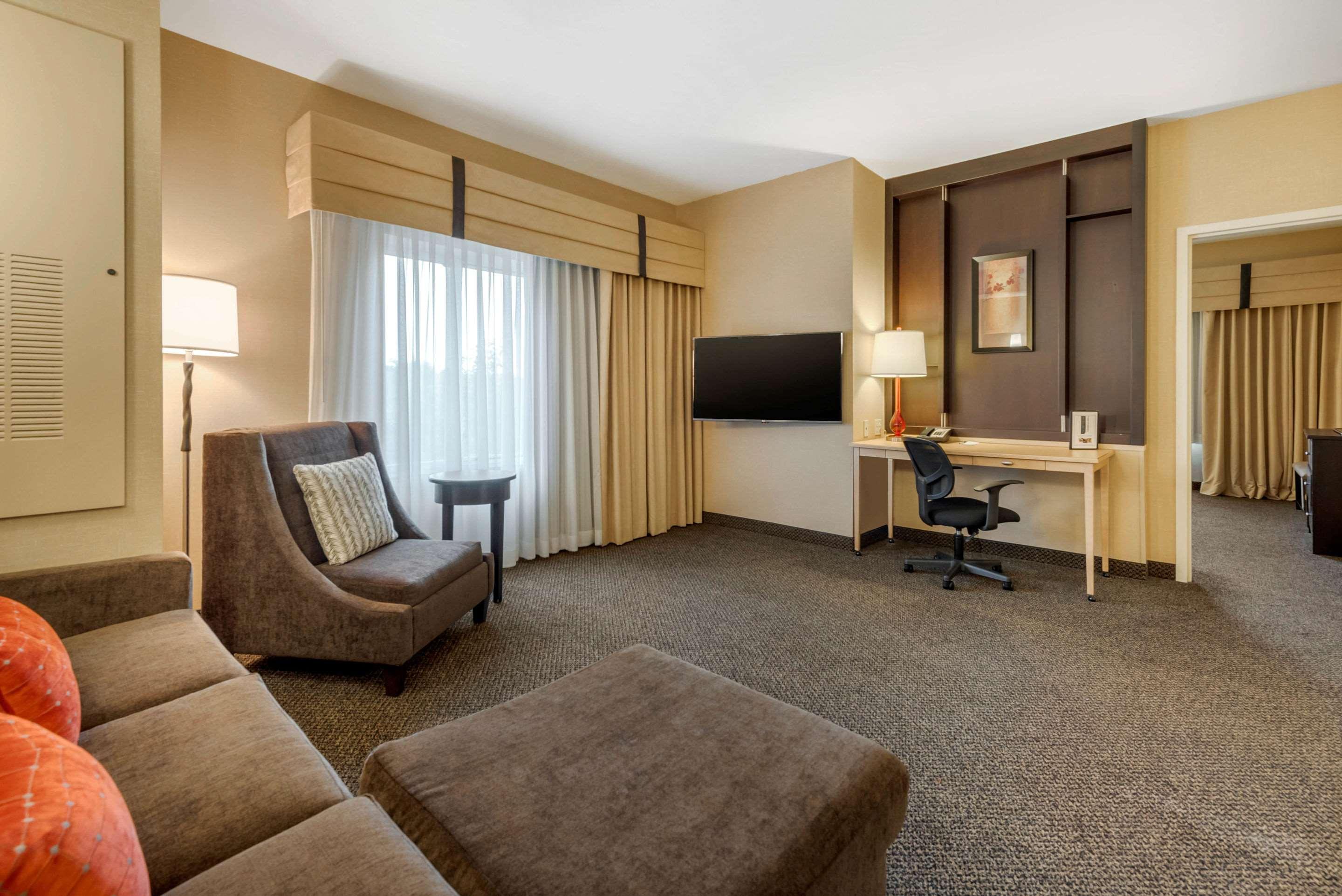 Cambria Hotel Akron - Canton Airport Uniontown Eksteriør billede