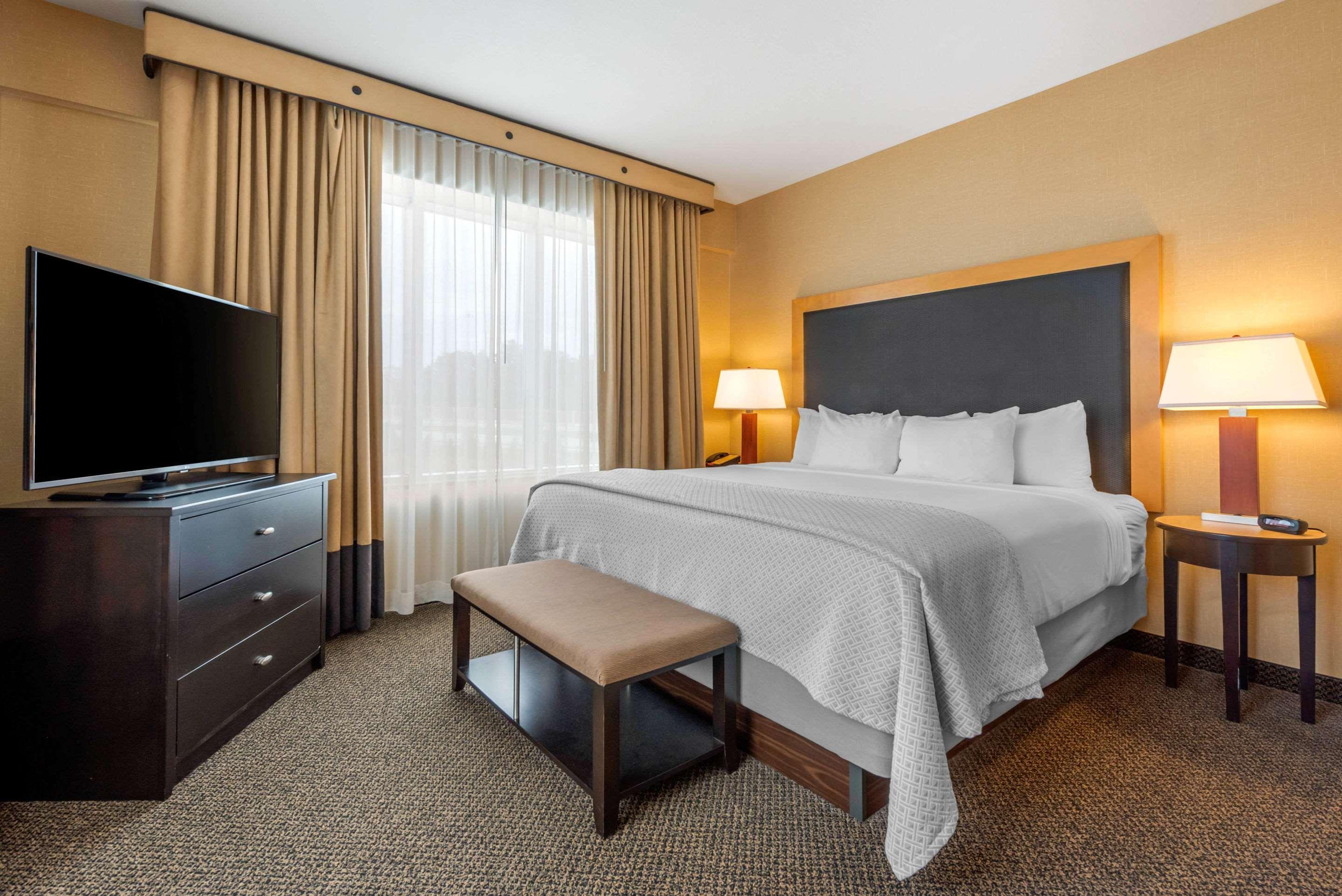 Cambria Hotel Akron - Canton Airport Uniontown Eksteriør billede