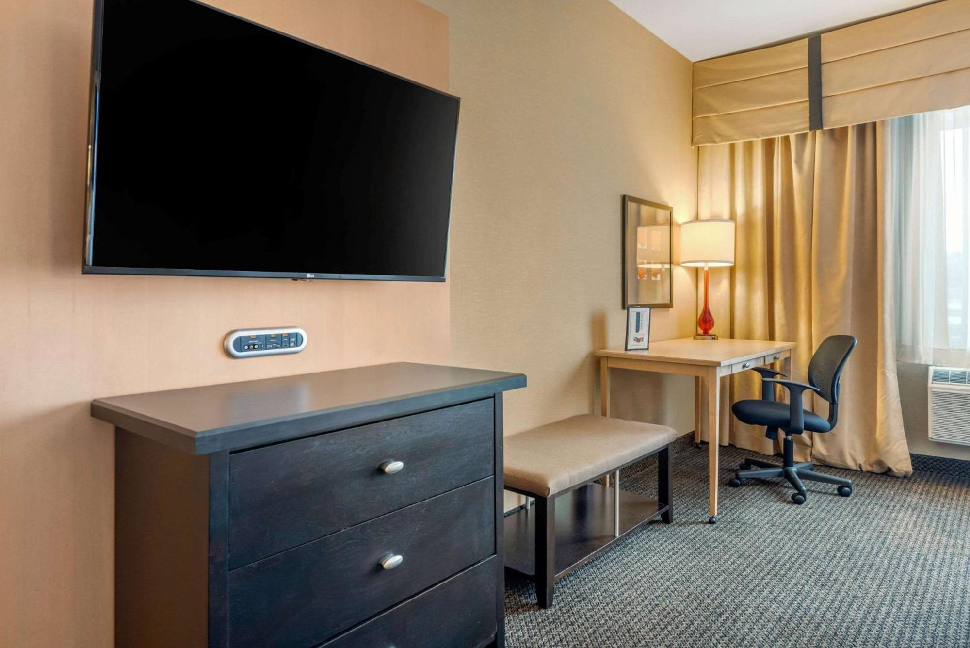Cambria Hotel Akron - Canton Airport Uniontown Eksteriør billede