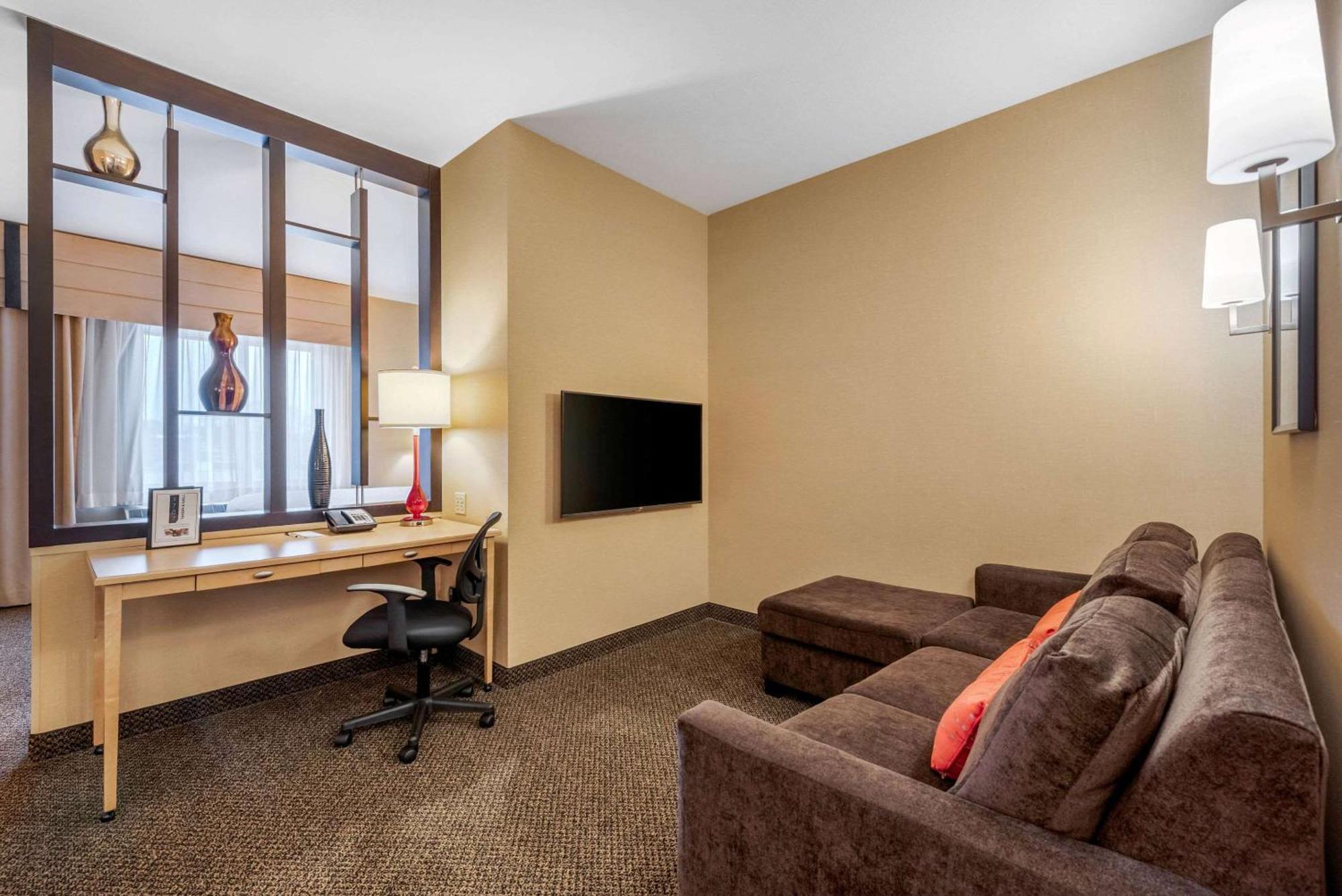 Cambria Hotel Akron - Canton Airport Uniontown Eksteriør billede